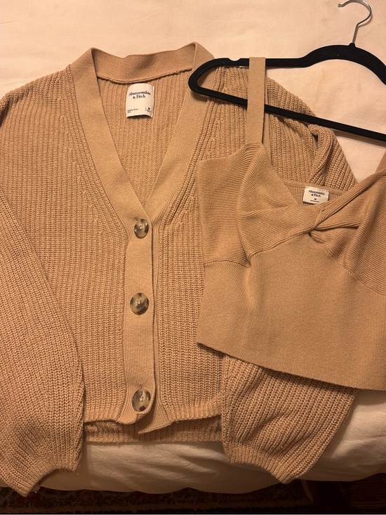 Abercrombie & Fitch Sweaters - Abercrombie & Fitch Beige/Tan Knit Cardigan and Cropped Tank Set